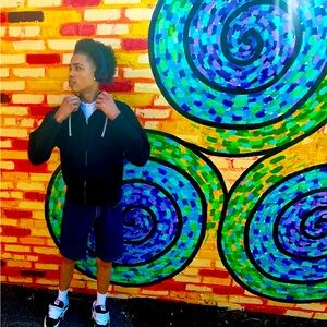 Meet your Posher, Malik